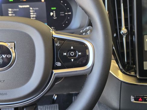 New 2026 Volvo XC90 T8 Plus w/ Protection Package Premier image 25