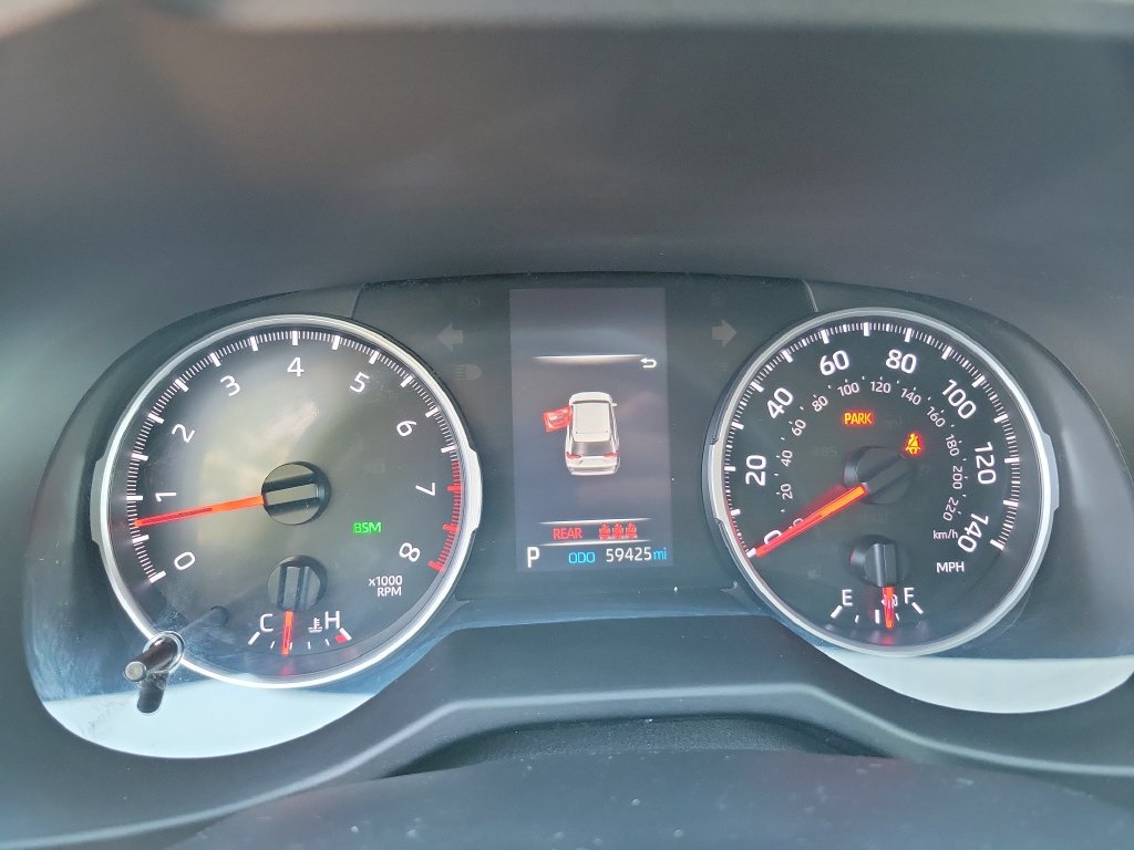 Used 2022 Toyota RAV4 XLE w/ Convenience Package AWD/4WD image 28