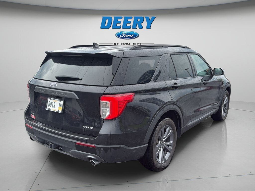 Certified 2024 Ford Explorer XLT w/ Equipment Group 202A AWD/4WD image 14