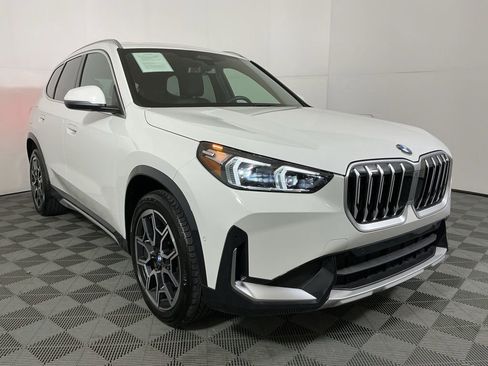 Certified 2025 BMW X1 xDrive28i w/ Convenience Package image 4