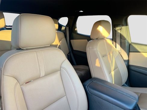 Used 2024 Chevrolet Blazer Premier w/ Driver Confidence II Package image 28