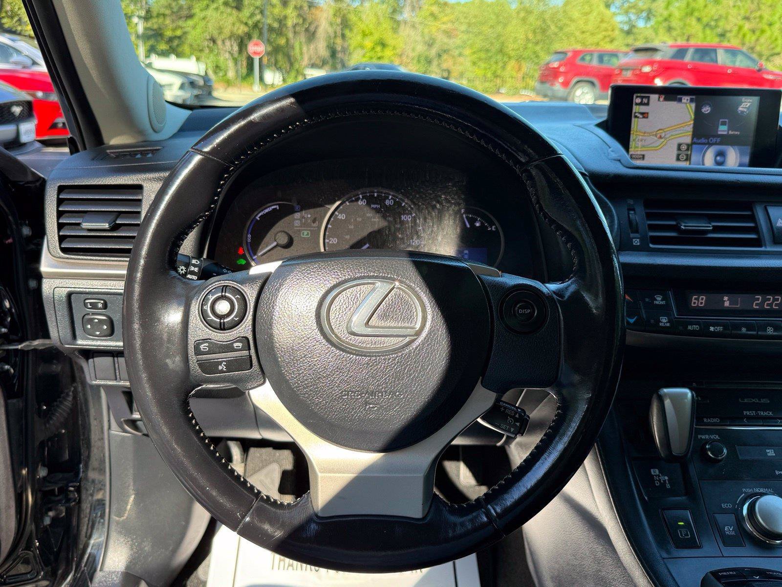 Used 2016 Lexus CT 200h w/ Navigation Package FWD image 27