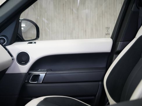 Used 2022 Land Rover Range Rover Sport HST image 30