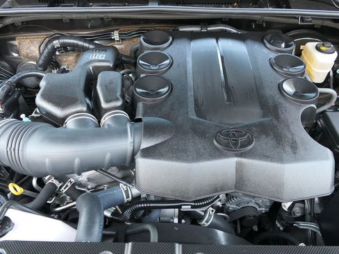 Used 2022 Toyota 4Runner Limited RWD image 31