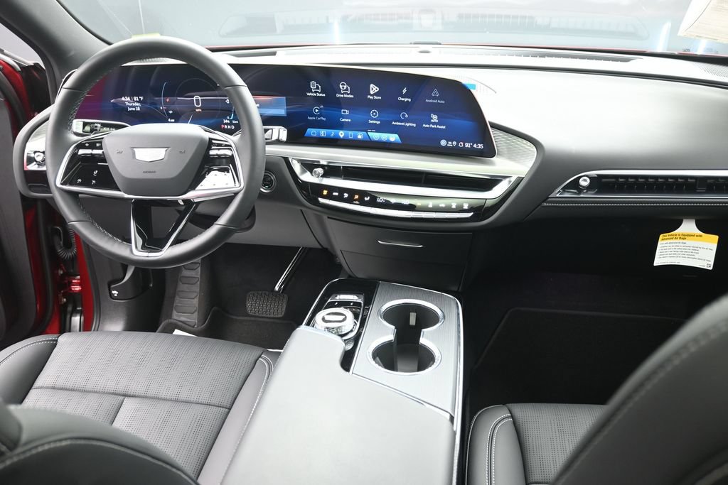 Used 2025 Cadillac Lyriq Sport AWD/4WD image 14