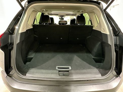 Used 2023 Nissan Rogue SV w/ SV Premium B Package FWD image 27