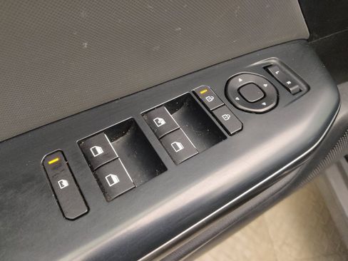 Used 2025 Kia K4 FWD image 27