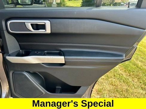 Used 2021 Ford Explorer XLT w/ Equipment Group 202A AWD/4WD image 48