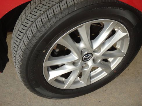 Used 2017 MAZDA MAZDA3 Sport w/ Preferred Equipment Package FWD image 19