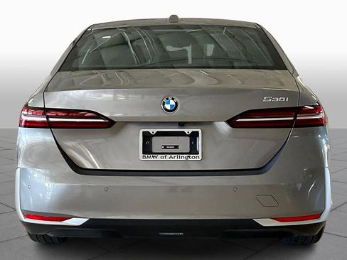 Certified 2025 BMW 530i 530i w/ Premium Package image 4