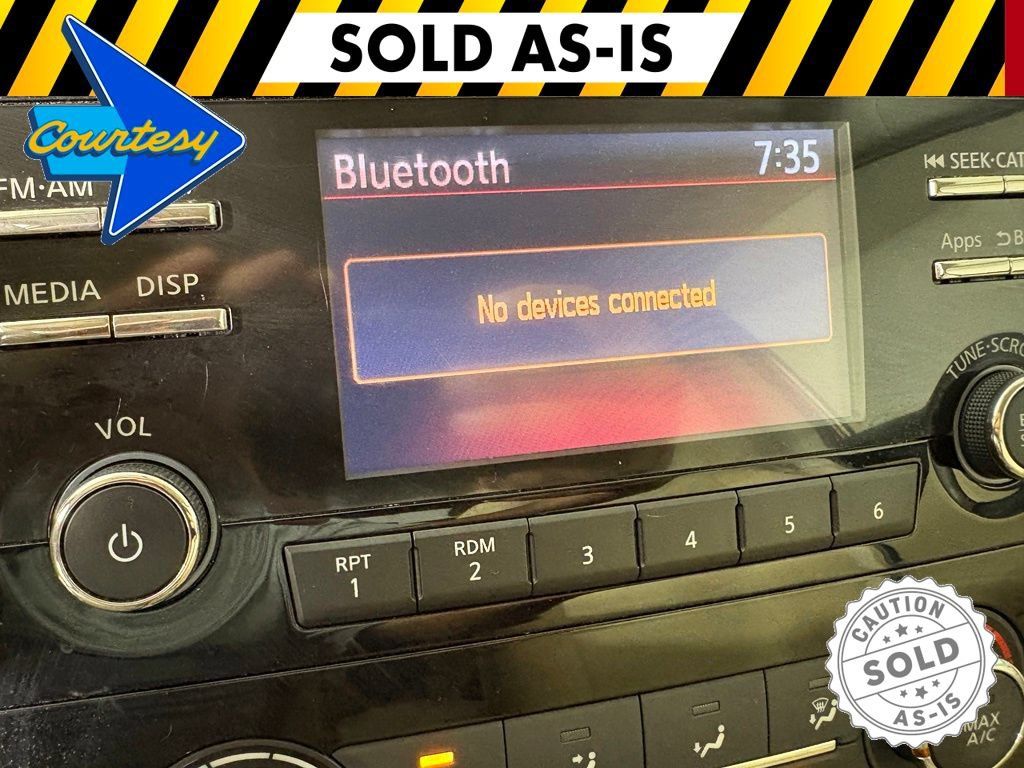 Used 2015 Nissan Rogue S FWD image 28