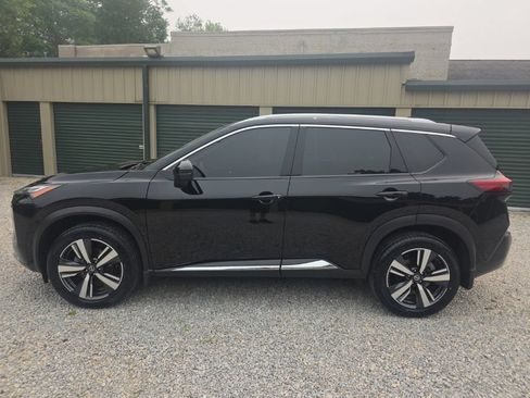 Used 2021 Nissan Rogue Platinum AWD/4WD image 2