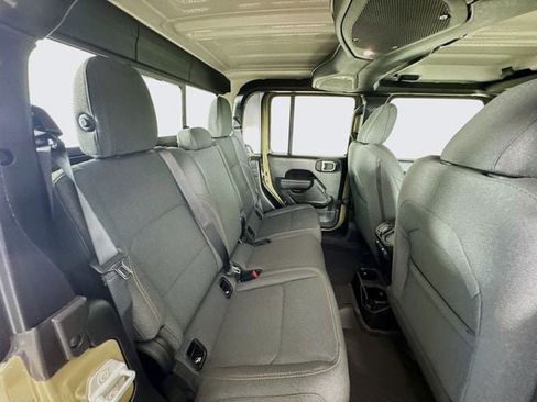 New 2026 Jeep Gladiator Sport image 26