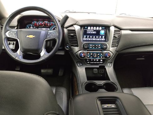 Used 2016 Chevrolet Suburban LT image 22