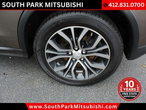 Used 2017 Mitsubishi Outlander Sport ES AWD/4WD image 26