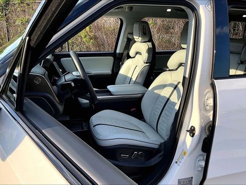 Used 2023 Rivian R1S Adventure image 32