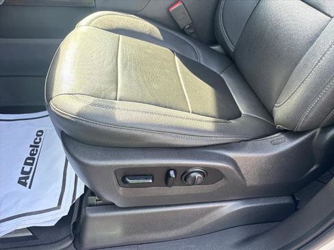 Used 2021 GMC Sierra 1500 SLT w/ SLT Premium Plus Package image 19