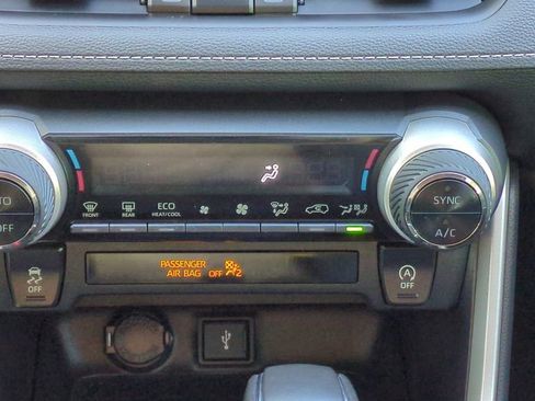 Certified 2022 Toyota RAV4 XLE Premium image 22