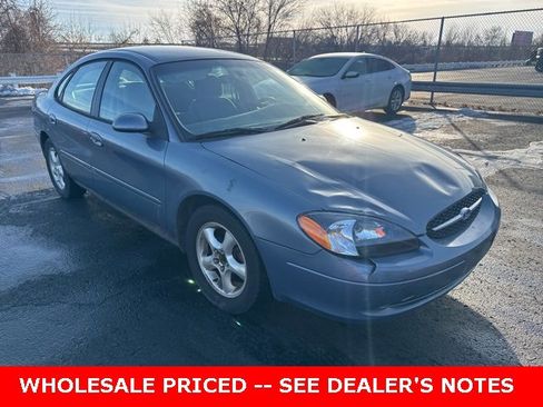 Used 2000 Ford Taurus SE image 1