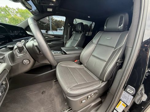 Used 2023 Cadillac Escalade ESV Sport w/ LPO, ONYX Package RWD image 14