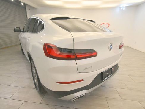 Used 2022 BMW X4 xDrive30i w/ Premium Package 2 AWD/4WD image 3