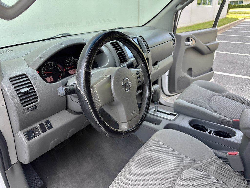 Used 2007 Nissan Frontier SE w/ Power Pkg AWD/4WD image 17