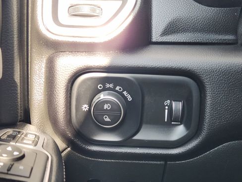 Used 2024 RAM 3500 Big Horn image 23