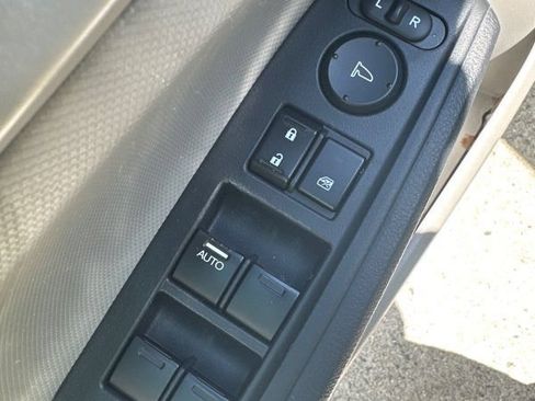 Used 2012 Honda Accord LX image 21