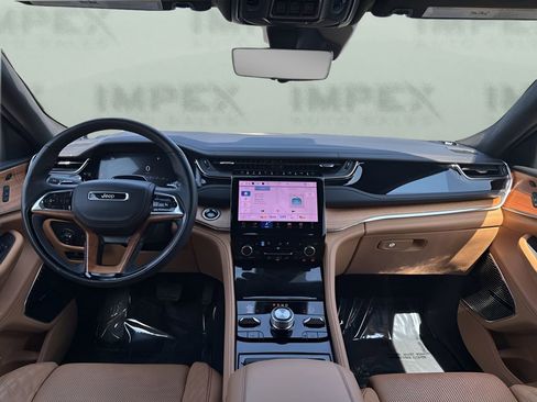 Used 2025 Jeep Grand Cherokee L Summit image 16