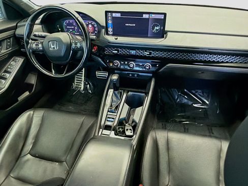 Used 2023 Honda Accord Sport image 12