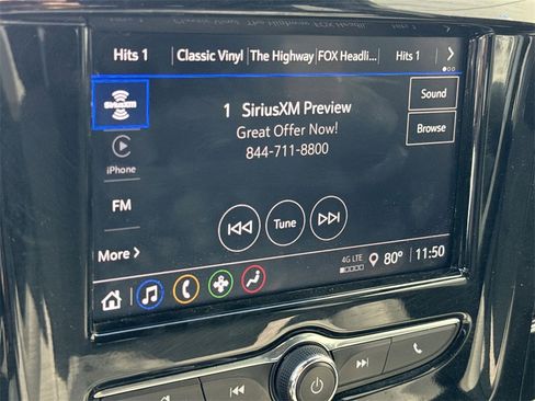 Used 2023 Chevrolet Traverse LT image 12