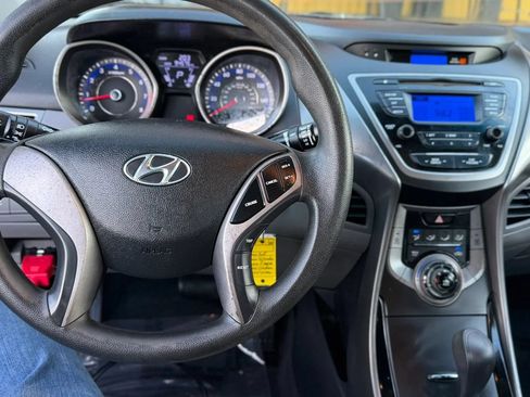 Used 2013 Hyundai Elantra GLS FWD image 14