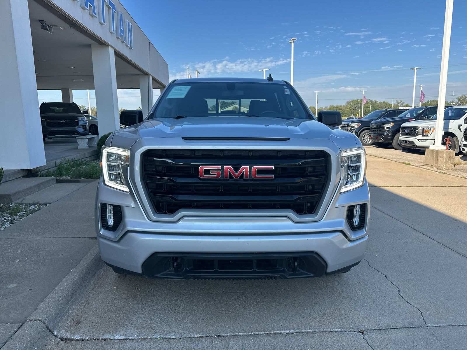 Used 2021 GMC Sierra 1500 Elevation w/ Preferred Package AWD/4WD image 14
