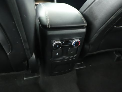 Used 2023 Ford Explorer ST image 25