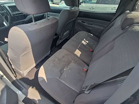 Used 2015 Toyota Tacoma PreRunner w/ Convenience Package RWD image 11
