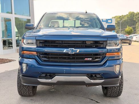 Used 2018 Chevrolet Silverado 1500 LT w/ All Star Edition AWD/4WD image 4