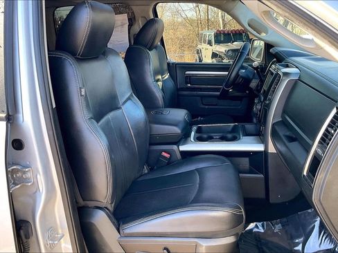 Used 2018 RAM 2500 Laramie w/ Sport Appearance Group image 7