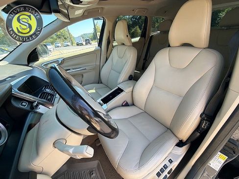 Used 2013 Volvo XC60 T6 AWD/4WD image 12