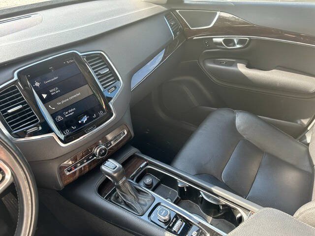 Used 2016 Volvo XC90 T6 Momentum w/ Momentum Plus Package AWD/4WD image 20