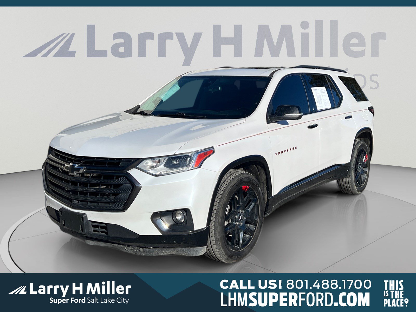 Used 2021 Chevrolet Traverse Premier w/ Redline Edition FWD image 1
