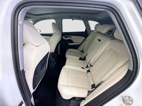 Certified 2025 Audi Q5 Premium Plus w/ Premium Plus AWD/4WD image 20