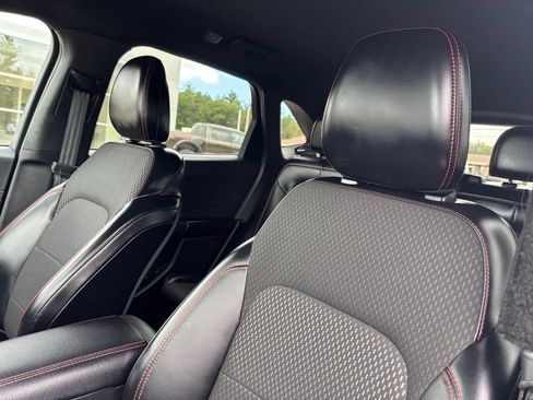 Used 2024 Ford Escape ST-Line w/ Tech Pack #1 AWD/4WD image 13