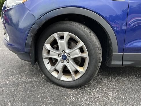 Used 2016 Ford Escape Titanium w/ Equipment Group 301A AWD/4WD image 14
