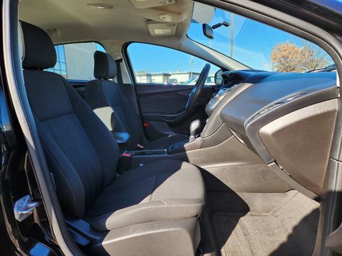 Used 2017 Ford Focus SE image 15