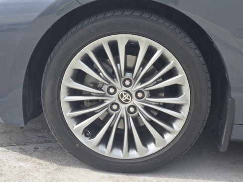 Used 2022 Toyota Avalon Limited w/ Advanced Safety Package image 14