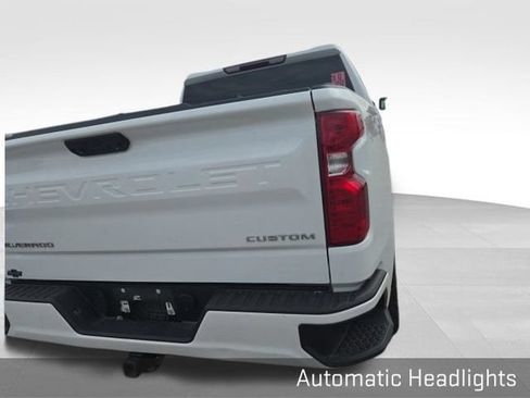 Used 2023 Chevrolet Silverado 1500 Custom AWD/4WD image 7