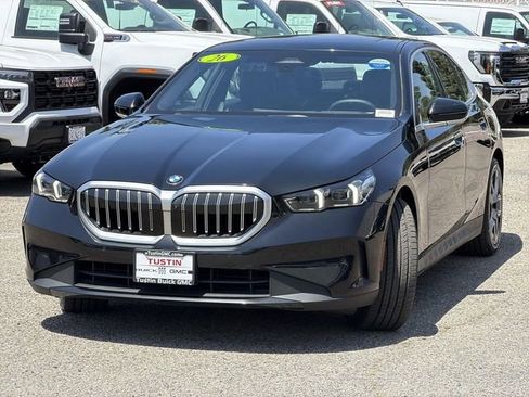 Used 2026 BMW 530i RWD image 8