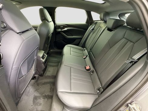 Used 2025 Audi A6 e-tron Premium Plus w/ Premium Plus image 21