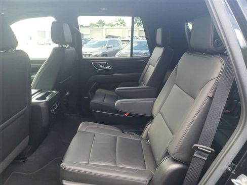 Used 2022 Chevrolet Tahoe Z71 w/ Z71 Off-Road Package image 18