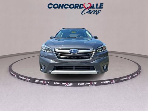 Used 2022 Subaru Outback Limited w/ Popular Package #2 AWD/4WD image 2